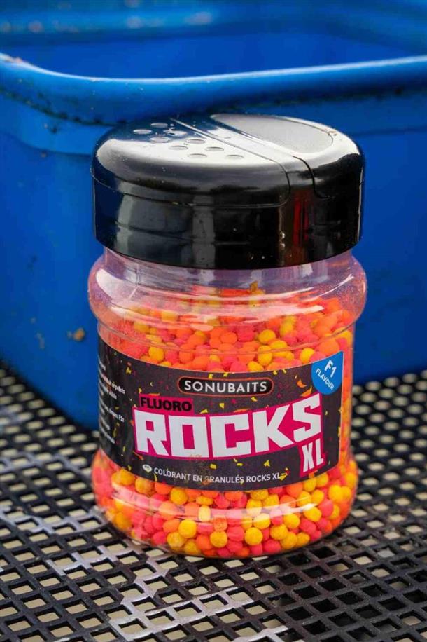 Sonubaits Fluoro Rocks XL