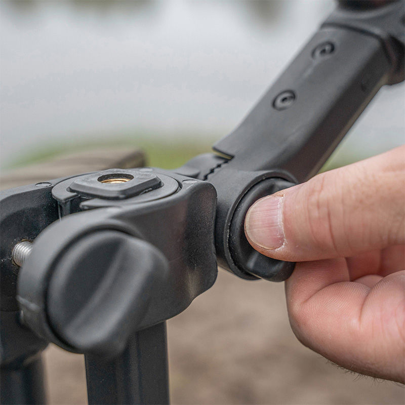 korum progress tripod feeder arm-8