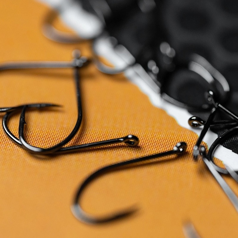 preston n30 eyed barbed hooks-4