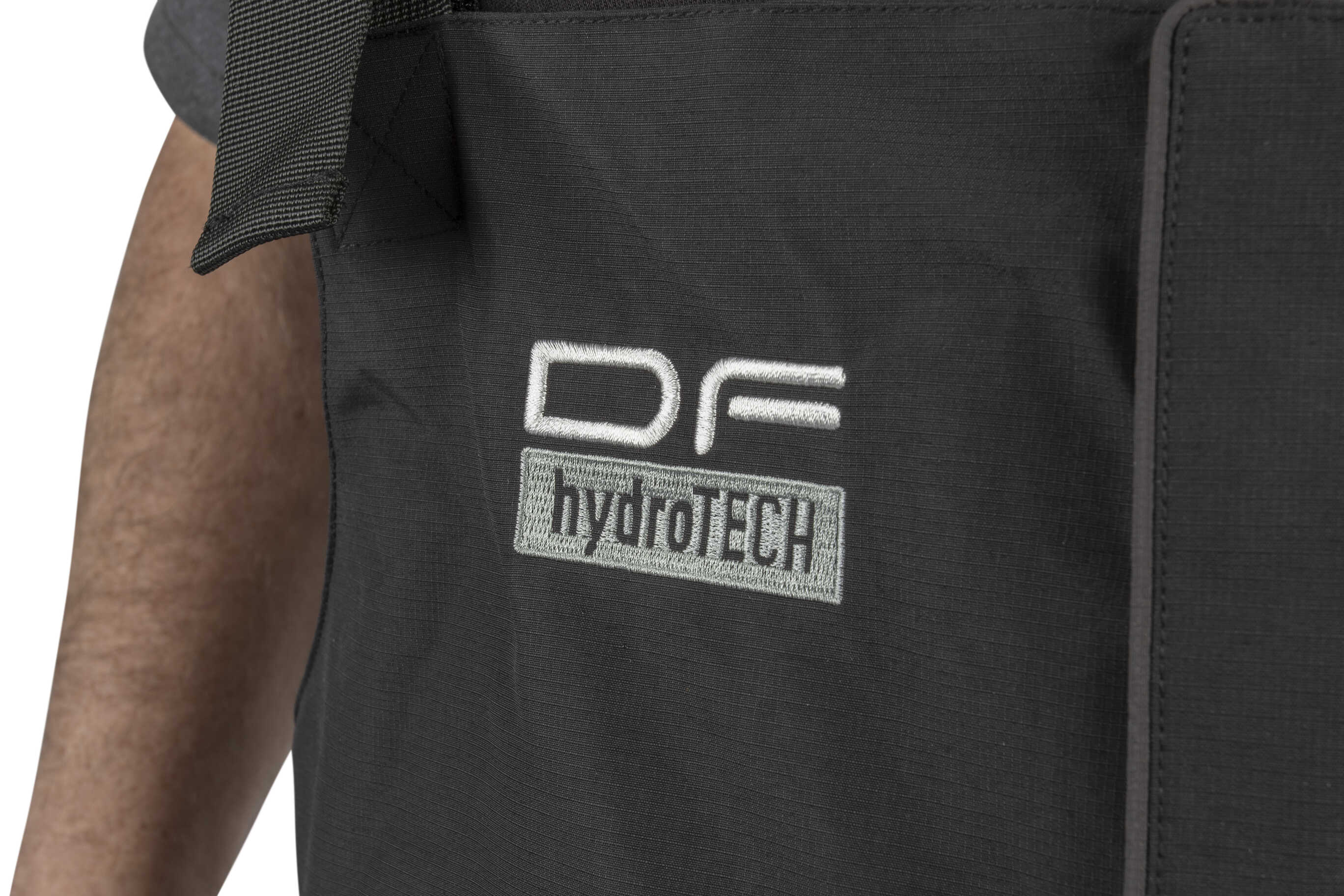 preston df hydrotech suit-2